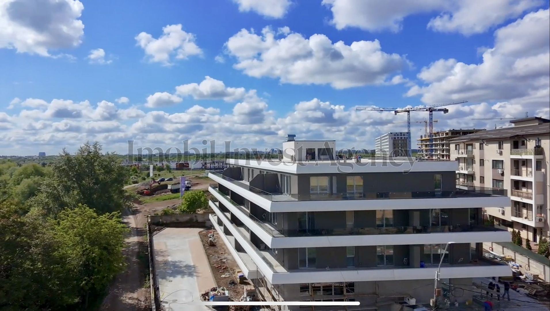 S8goldenLake - Poză 1