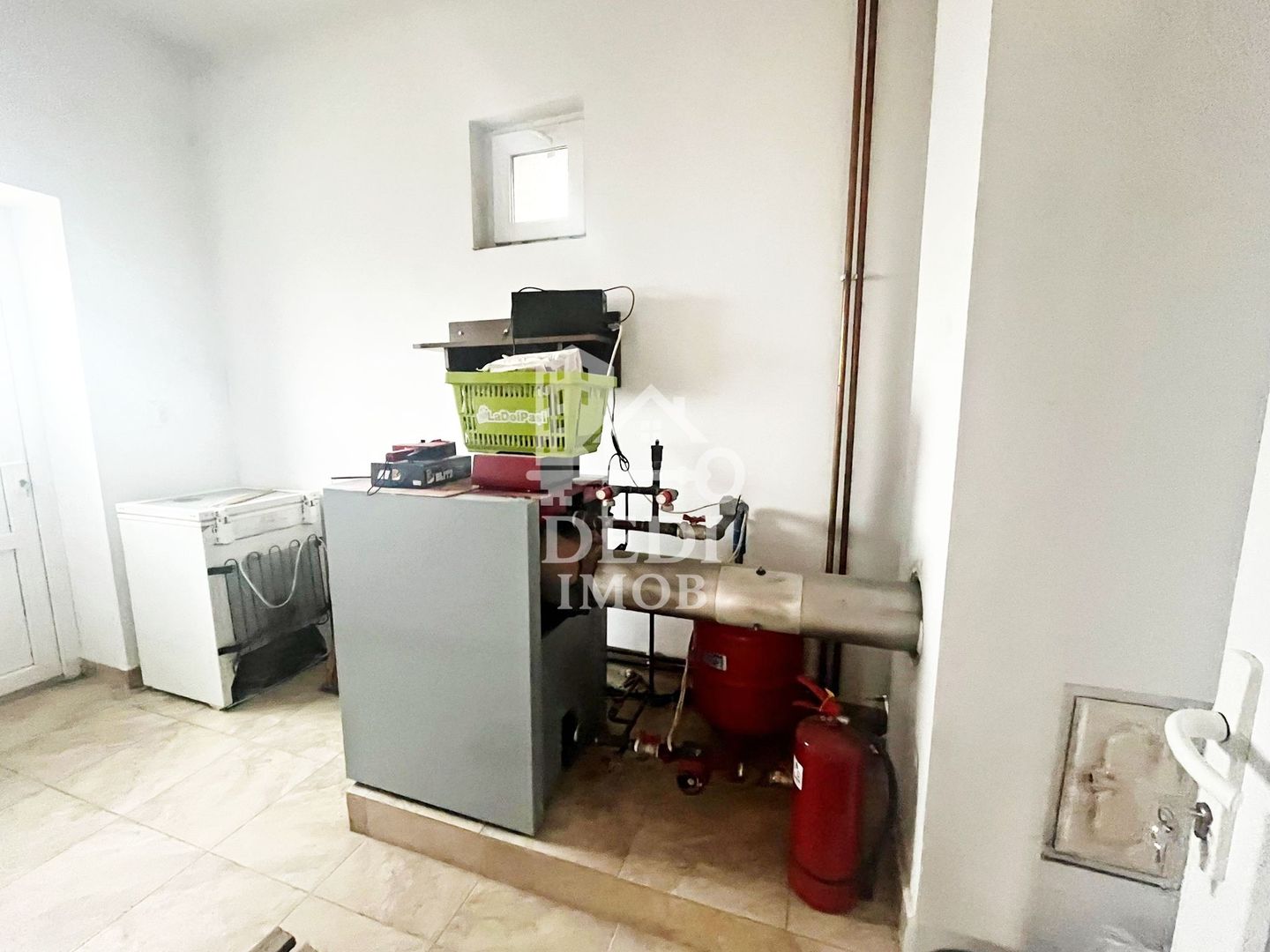 Casa de vanzare cu 3 camere in Biharia, Oradea - Poză 7