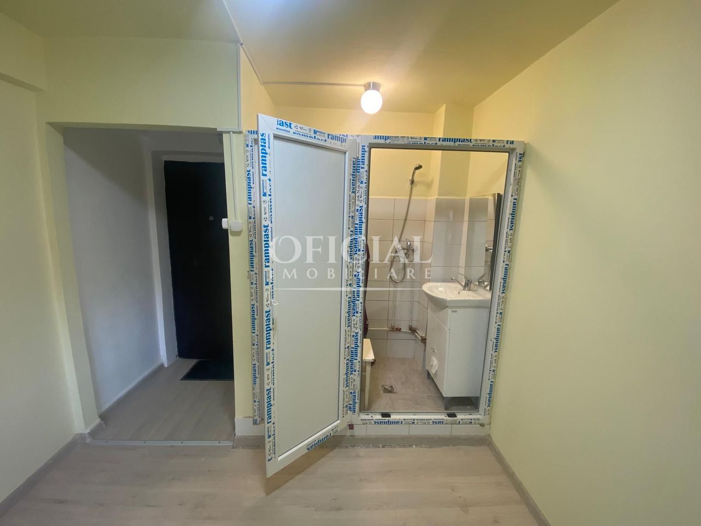 Apartament 1 Camera | 11 Mp | Renovat | Gheorgheni Albac Hotel Royal - Poză 4