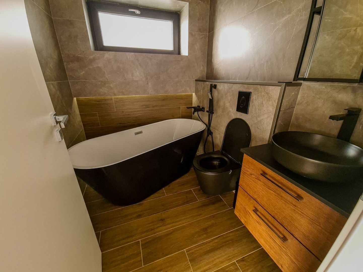 vila 4 camere | Matei Millo | Pipera Andronache | 2 parcari - Poză 12