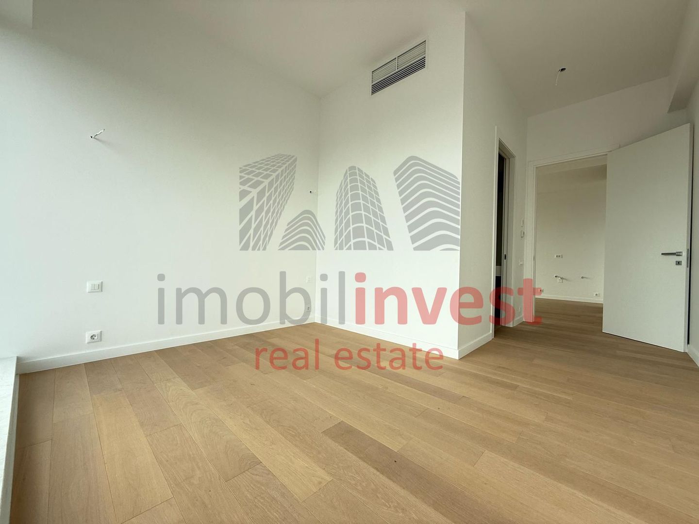 Apartament 3 camere nemobilat in One Verdi Park loc de parcare inclus - Poză 8