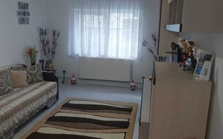 De vânzare apartament cu 2 camere, zona Răcădau - Brașov - Poză 1