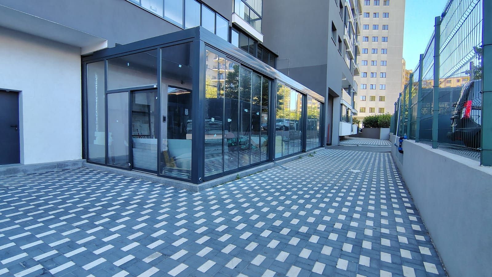 Spatiu comercial I metrou Mihai Bravu I complex nou - Poză 1