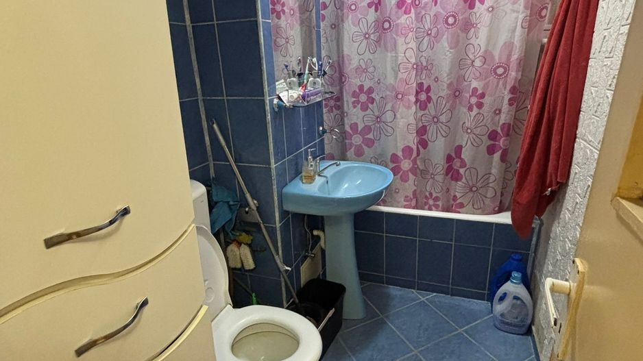 Apartament cu 3 camere de vanzare în Cugir - Poză 6