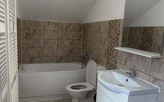 Casa cu 3 camere, 92 mp, parcare, Zona Livezeni - Poză 6