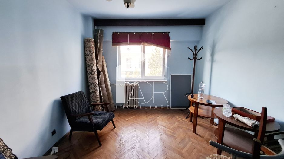 Apartament cu 3 camere, decomandat, Piata Mihai Viteazu - Poză 9