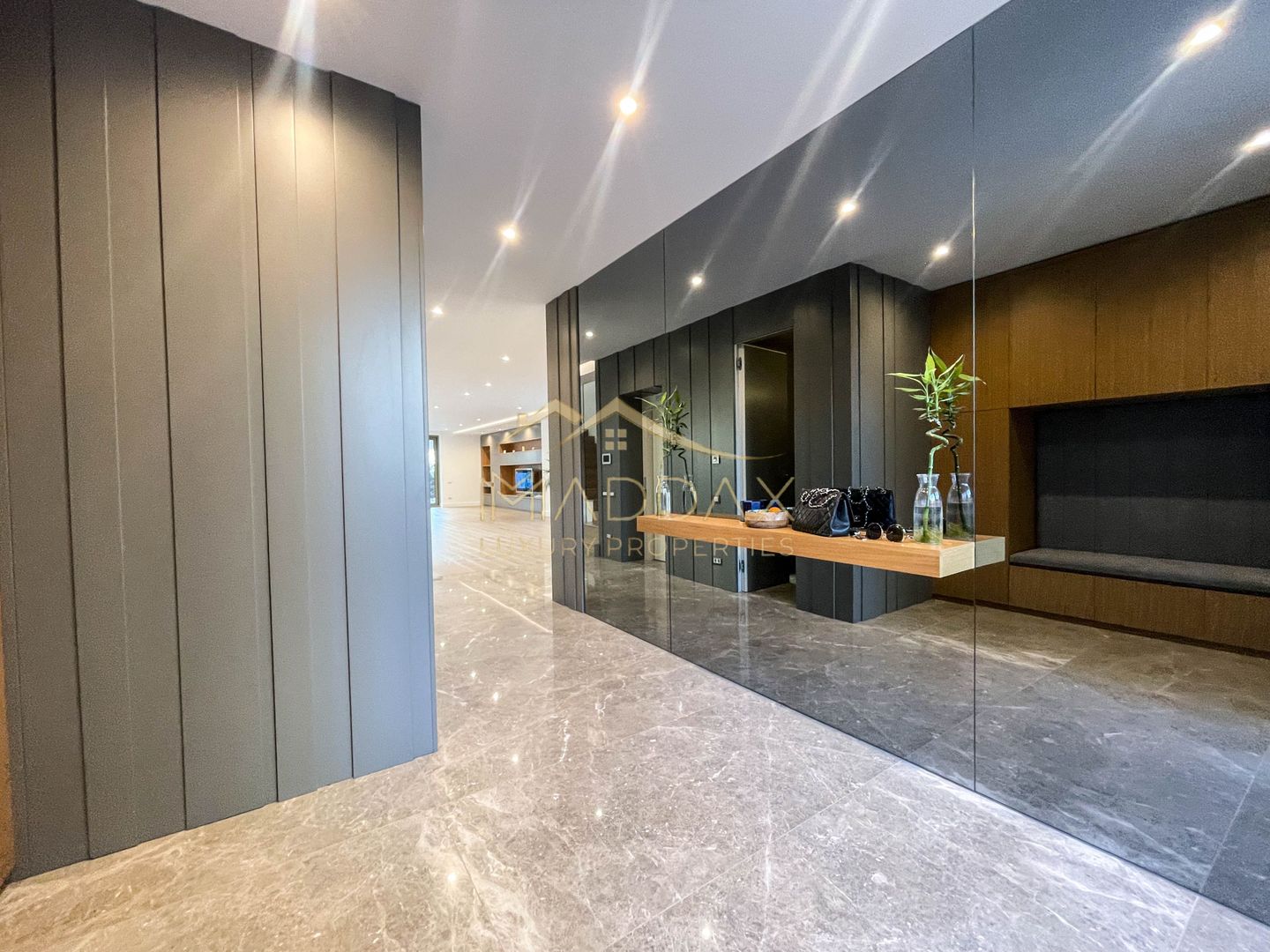 Masterpiece Villa // 940 sqm // 4 parking spaces // Domenii - Poză 11