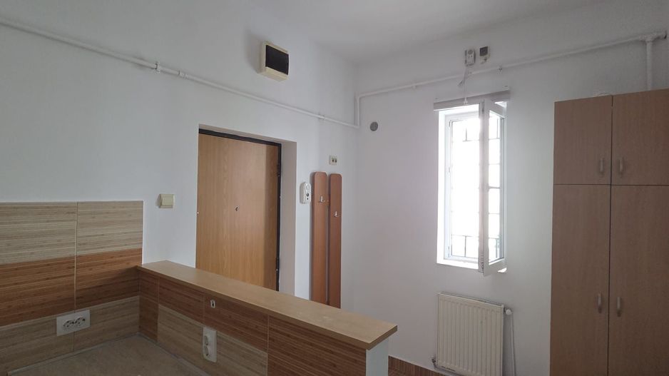 De inchiriat apartament cu o camera langa UMF - Poză 6