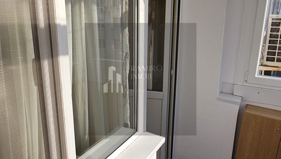 Garsoniera renovata 35 mp/ Metrou 1 decembrie la 3 minute - Poză 3