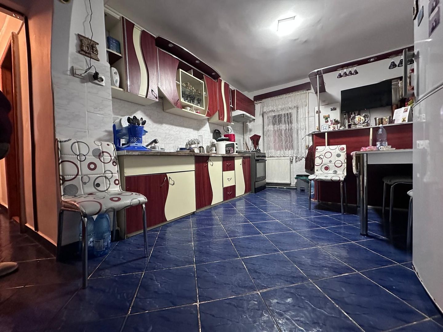 Apartament spațios cu 4 camere de vânzare! - Poză 10