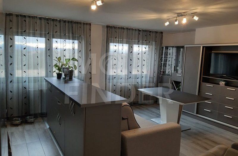 Vanzare apartament 3 camere GARAJ zona BMW - Poză 1