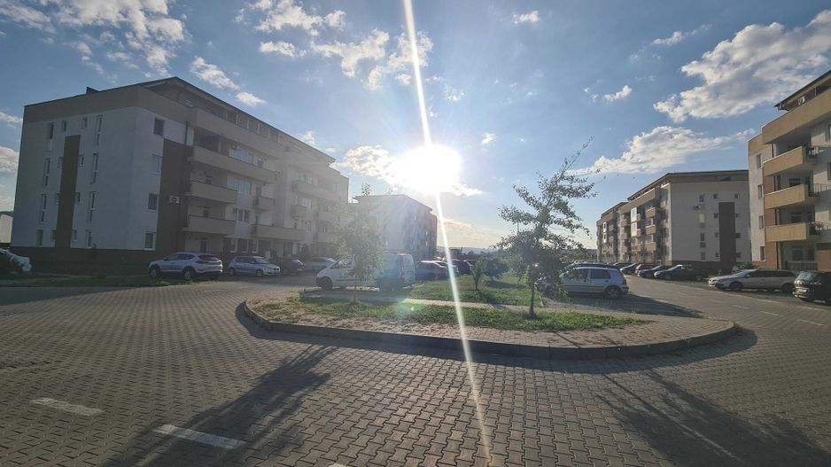Apartament Etaj 1, 2 camere  plus dressing   zona Compa  Vasile Aaron - Poză 8