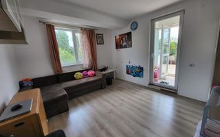 Apartament 3 camere de vanzare - Poză 1