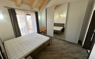 CASA SPATIOASA  CU GARAJ SI TEREN DE 600 MP - Poză 10