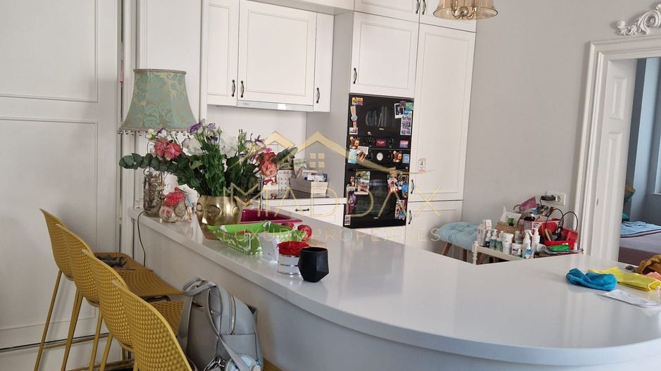 Apartament de Lux în Vilă Interbelică | Zona Cașin - Arcul de Triumf | Renovat - Poză 4