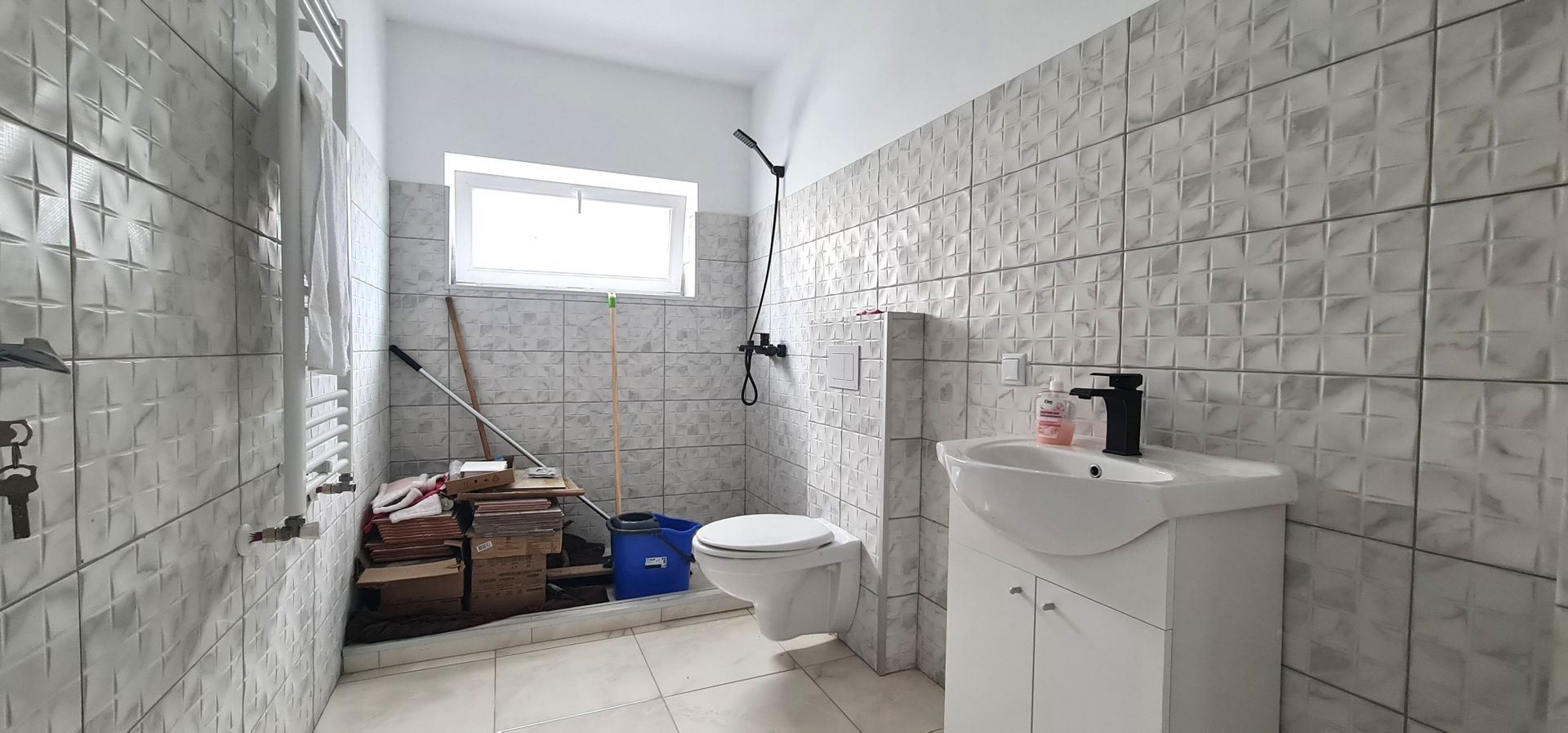 Casa 4 camere (nemobilata, neutilata) cartier Izvor Tarlungeni Brasov - Poză 8
