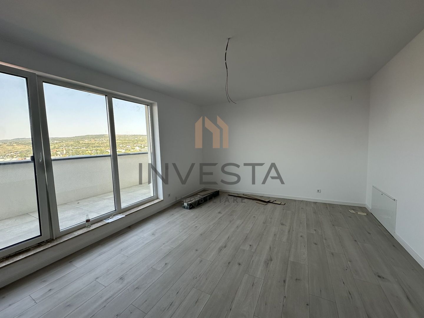 2 camere confort sporit bloc nou, zona Campina !  Se preda finisat! - Poză 1