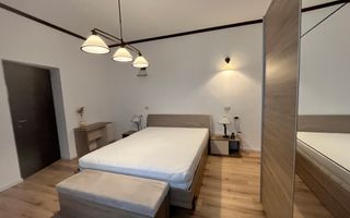 VILA CU 5 CAMERE SI CURTE DE 100 MP LA INCHIRIERE IN ZONA DOROBANTI - Poză 16