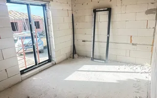 🏡 CASĂ DE VÂNZARE - Poză 11