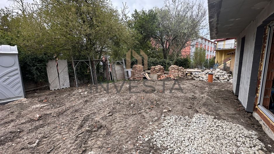 Imobil 7 camere zona Hasdeu -SemiCentral | Curte proprie si acces auto - Poză 15