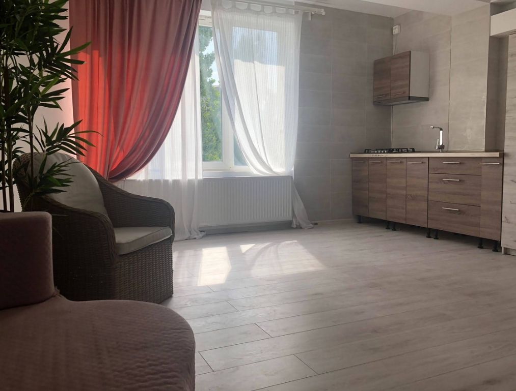 GARSONIERA 1 MAI, BUCATARIE OPEN-SPACE, BLOC NOU, METROU 5 MINUTE - Poză 2