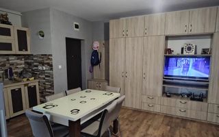 Apartament 2 camere comuna Giroc etaj 1 - Poză 1