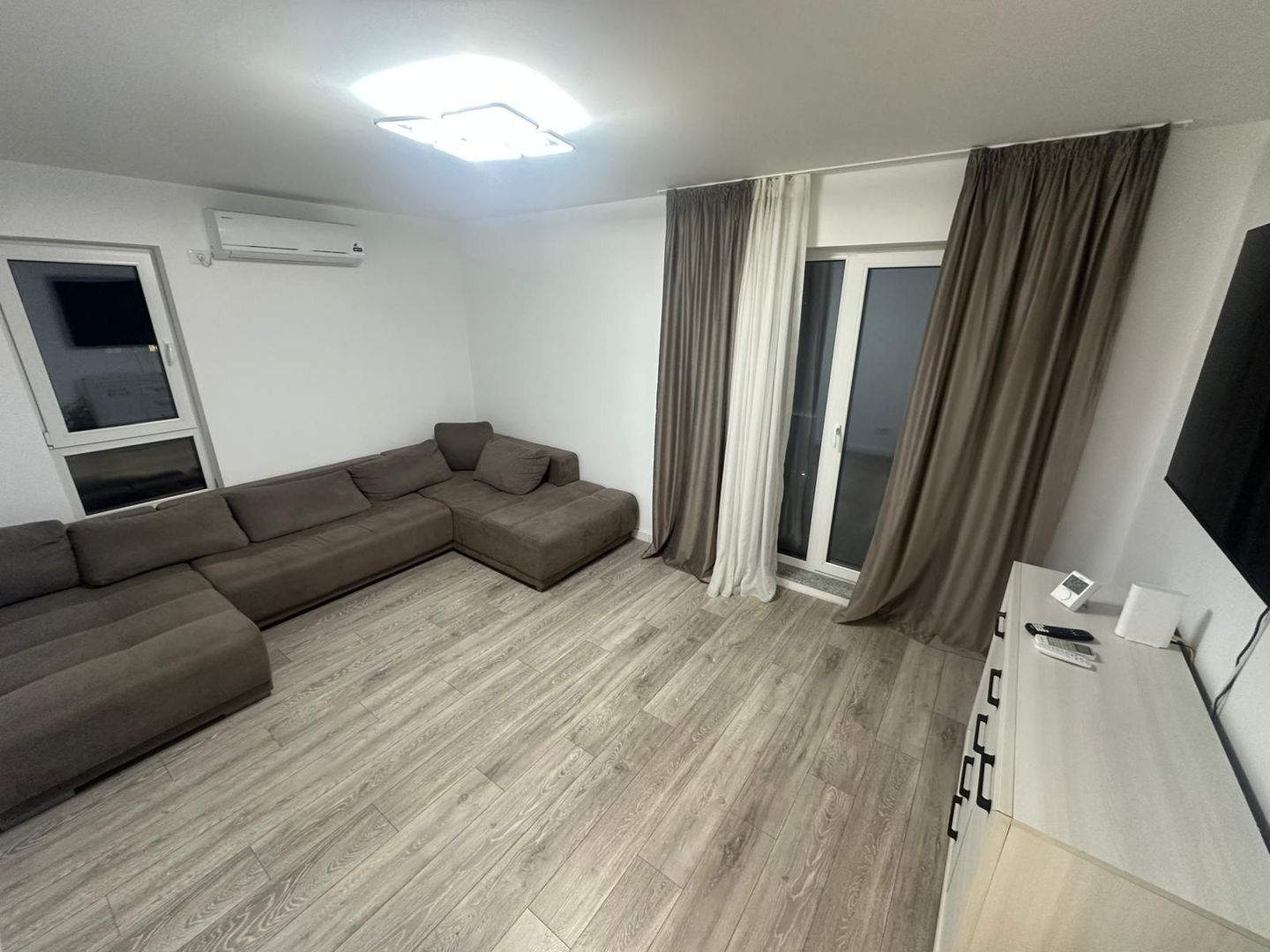 AP. 2 CAMERE BD. NORDULUI, LOC PARCARE, BLOC NOU, CENTRALA, MODERN - Poză 1