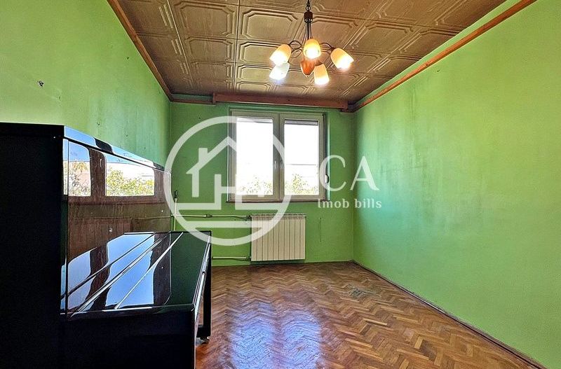 Apartament de vânzare cu 3 camere în zona Velența, Oradea - Poză 1