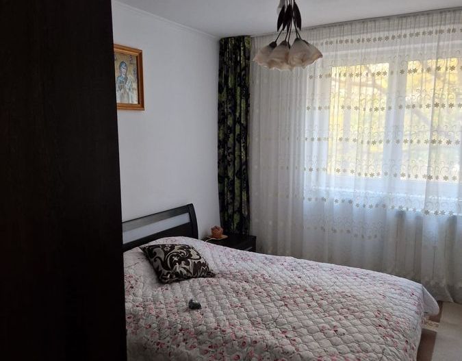 De vanzare apartament 3 camere Drumul Taberei - Poză 4