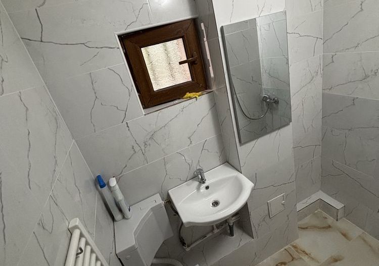 Apartament  2 cam Micro 40,parter - Poză 6