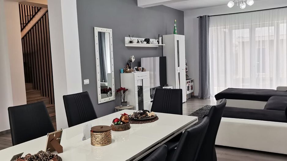 OCAZIE - Casă indiviuală modernă cu teren generos în Dumbrăvița (Cora) - Poză 1