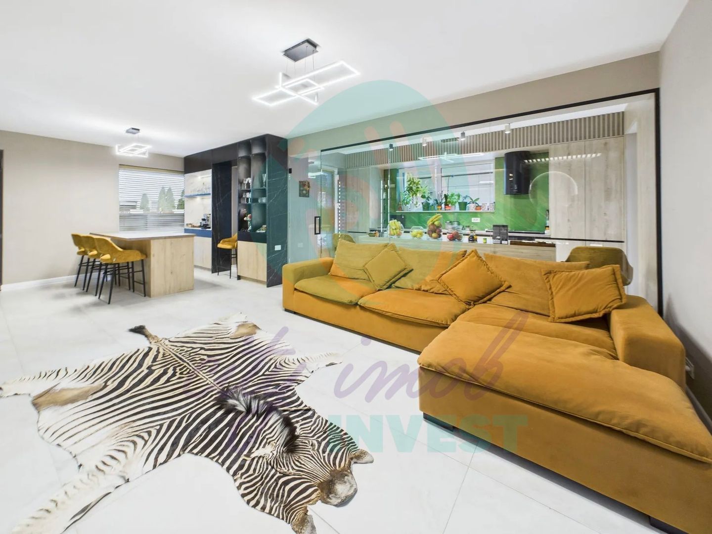 O RESIDENTA CONTEMPORANA CU VIZIUNE, ARHITECTURA SI EMOTIE - Poză 9