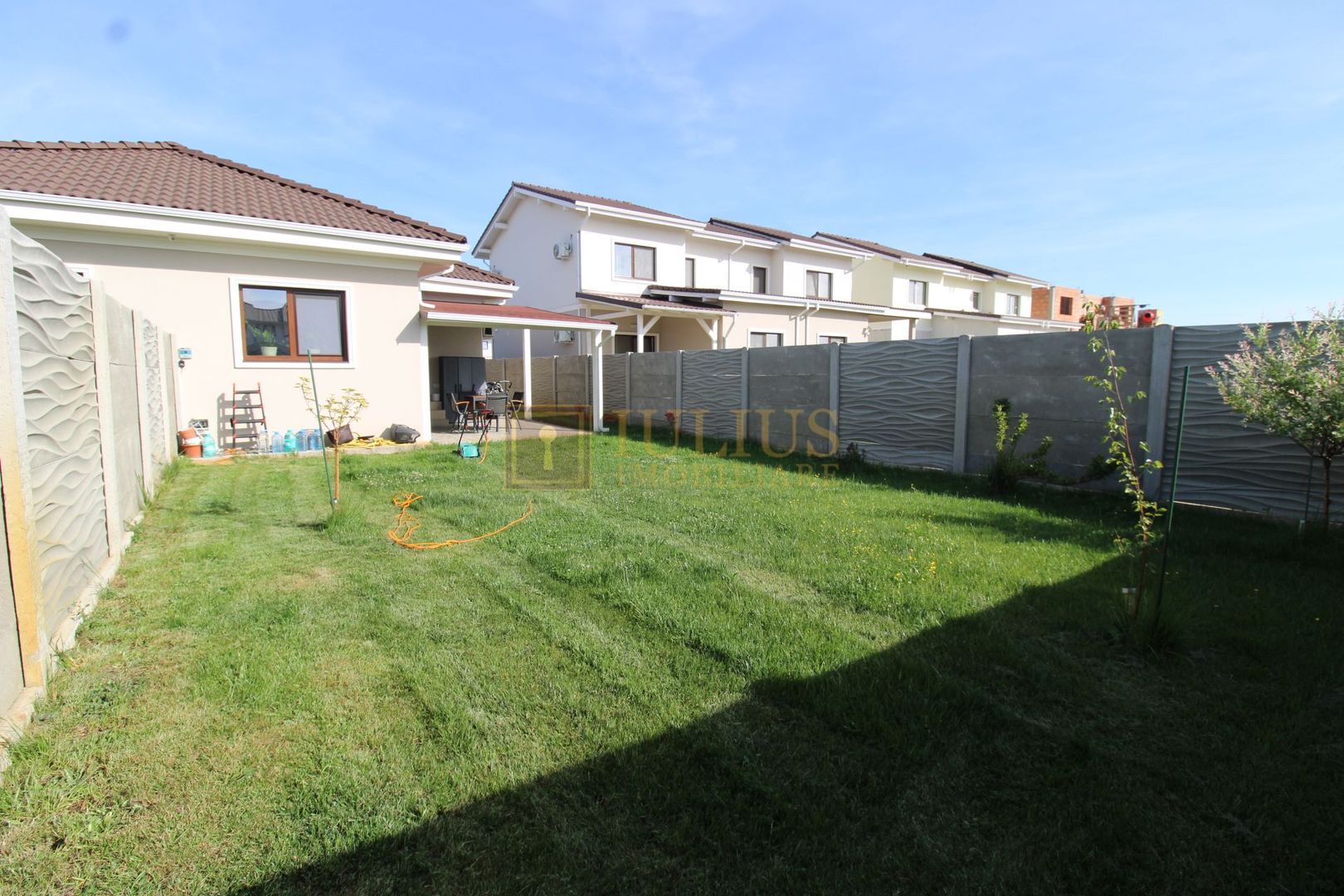 Casă modernă 3 camere, mobilată complet, curte 300 mp - Poză 19
