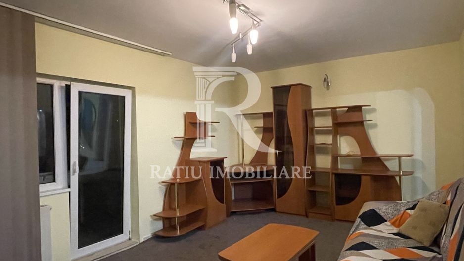 Apartament cu 3 camere | Zona Rogerius | Oradea - Poză 4