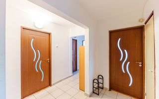 Apartament cu 3 camere de închiriat Vlaicu - Poză 12