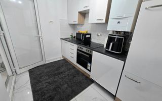 Casa 3 Camere, 2 Bai, 670mp Teren - Poză 11
