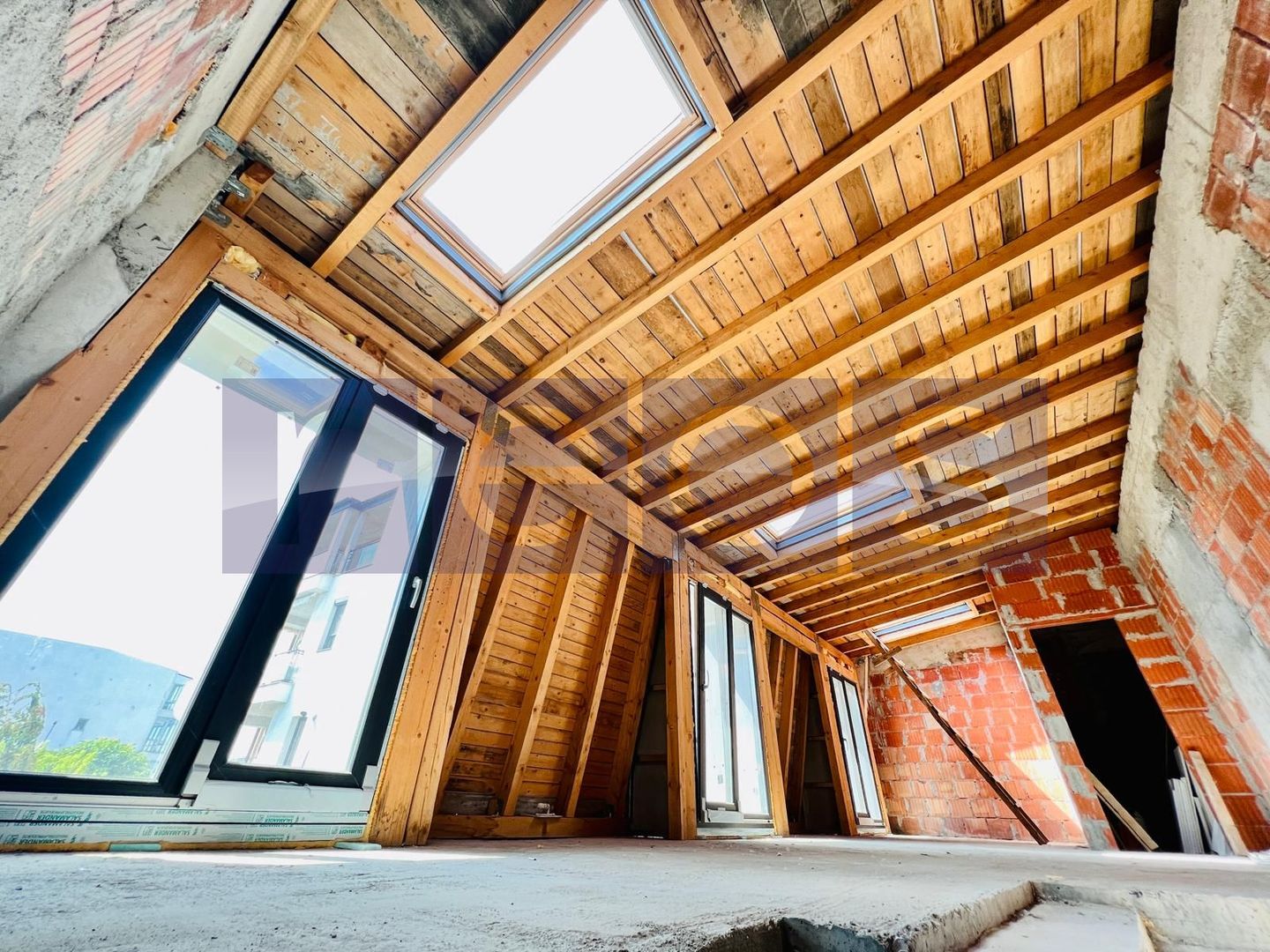 OPORTUNITATE | VILA | 320 MP | DOROBANTI | IDEALA REZIDENTA SAU INVESTITIE - Poză 2