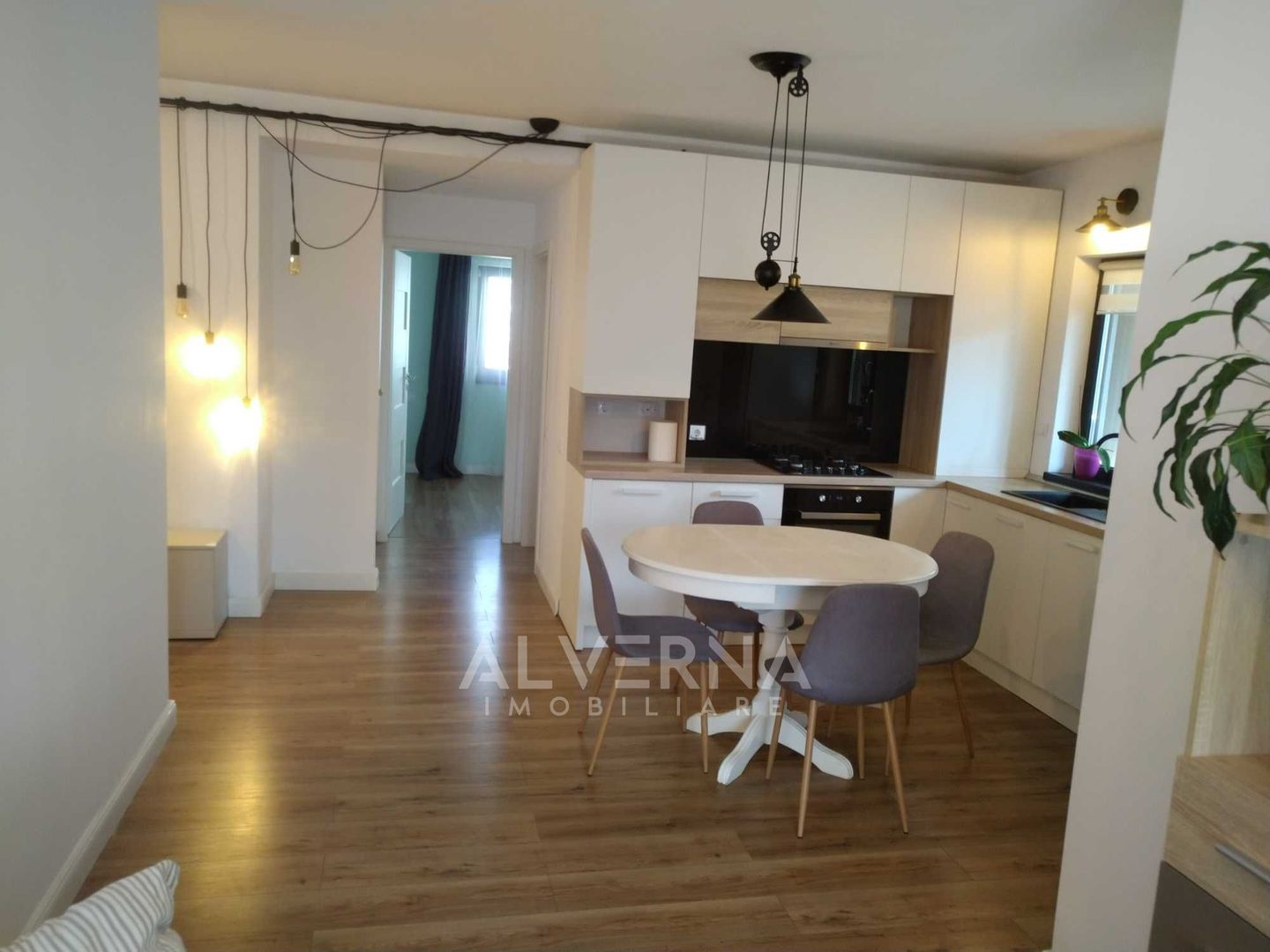 Apartament 3 camere | 69mp | balcon | parcare subterana | Borhanci - Poză 1