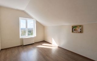 Casă în Doroțcaia – 140 m² | 13,71 ari | 6 camere + living - Poză 32