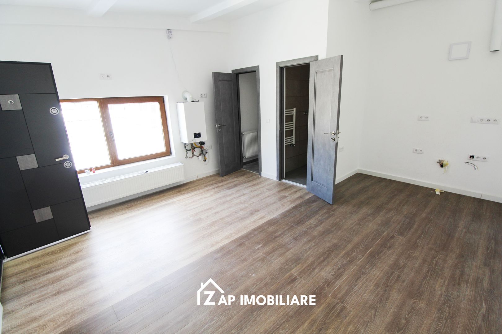 Cazare Muncitori - 5 apartamente cu baie proprie - Poză 7
