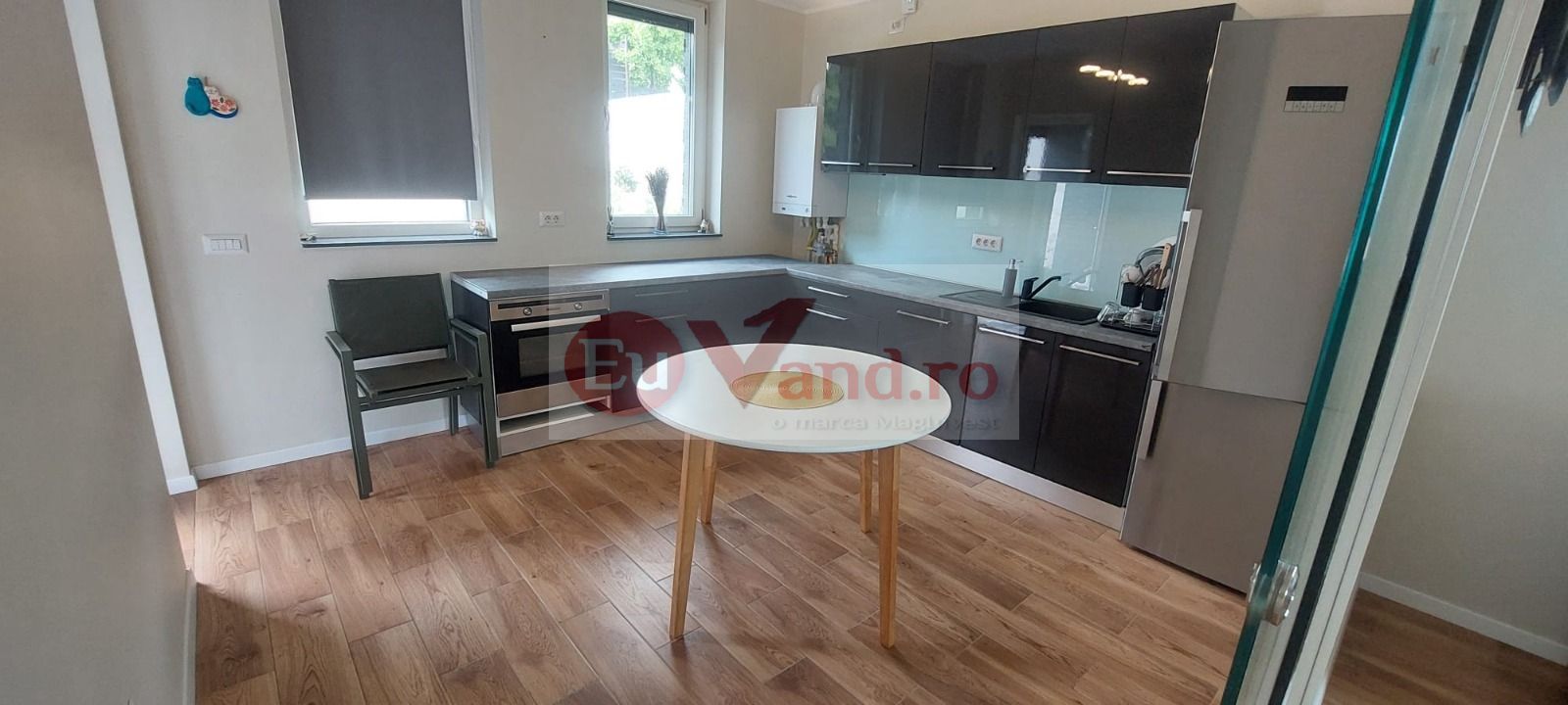 De vânzare casă premium tip duplex,  vedere spre Lacul Brates - Poză 12