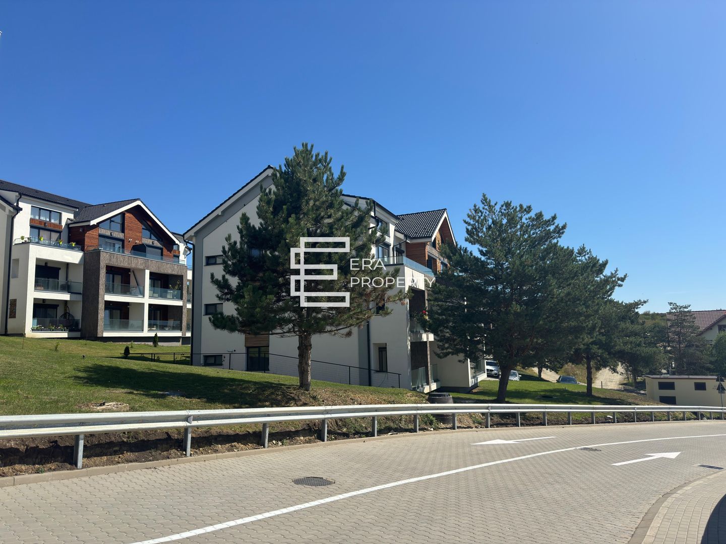 Apartament 2 camere /LA CHEIE/ INTABULAT /zona Aeroport Sibiu - Poză 13