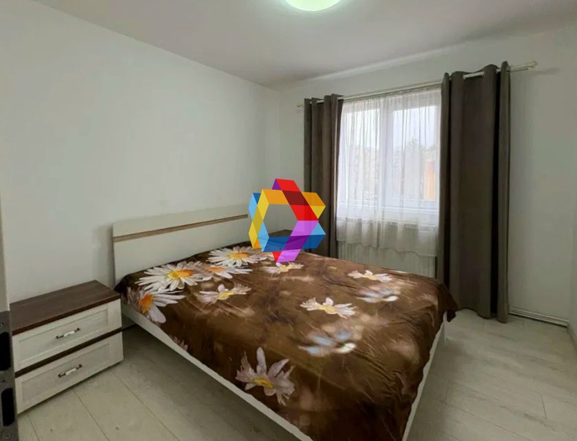 Apartament cu trei camere, zona Astra 49 mp - Poză 3