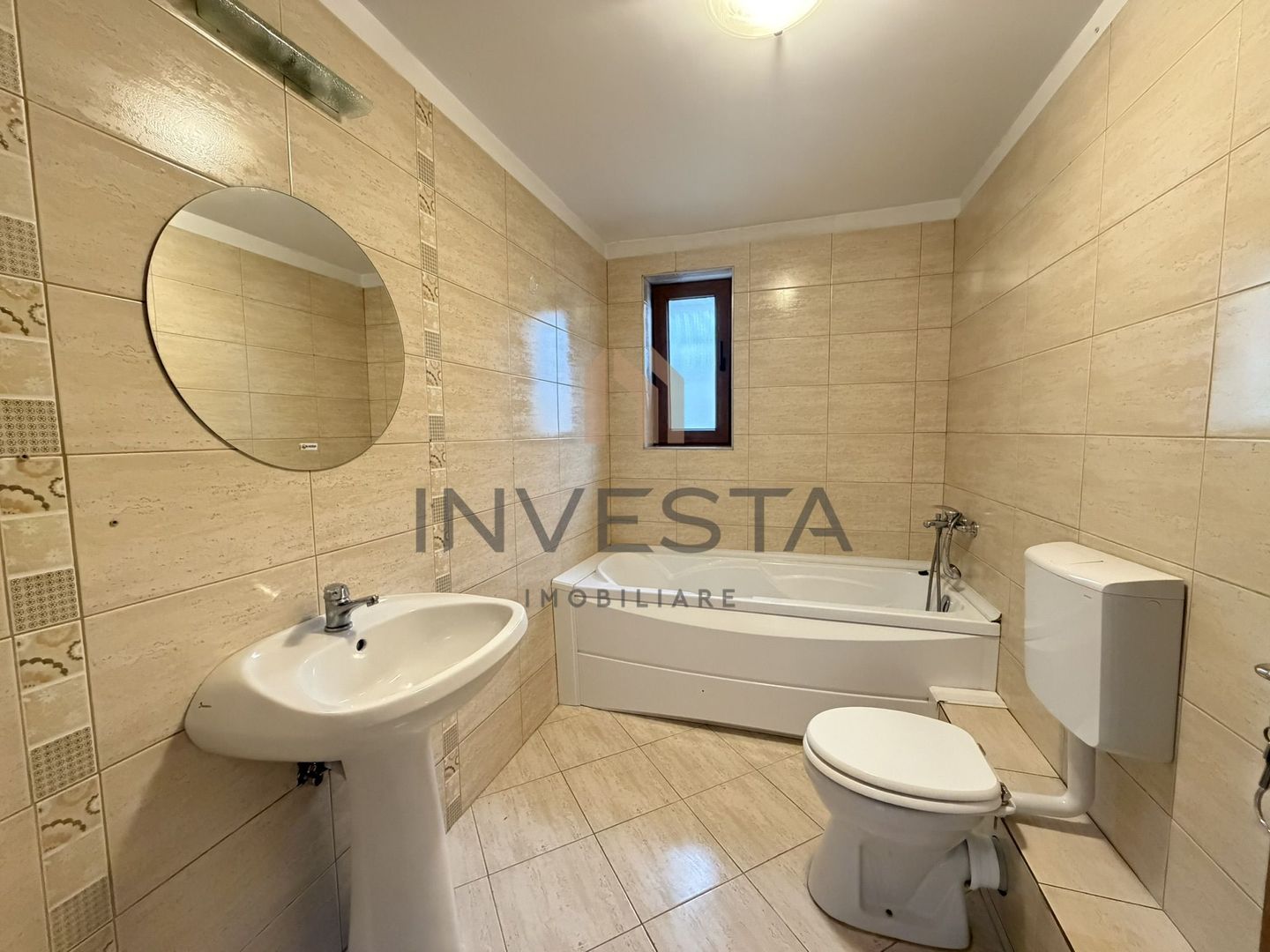 Casa deosebita de inchiriat- zona Mihai Romanul - Poză 14