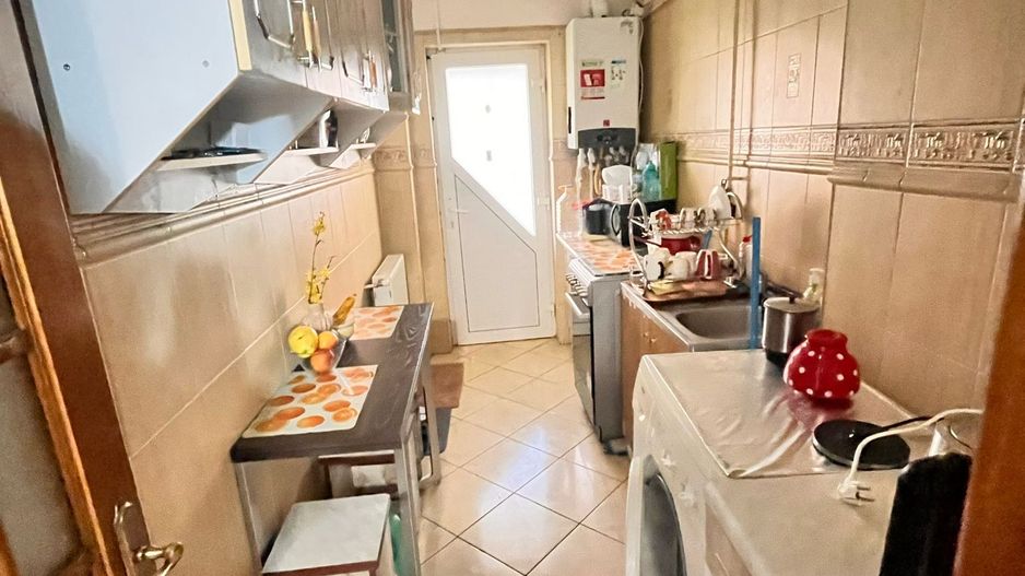 De inchiriat Apartament cu 3 CamereI Suceava/Mărășești I400Euro/Luna - Poză 2