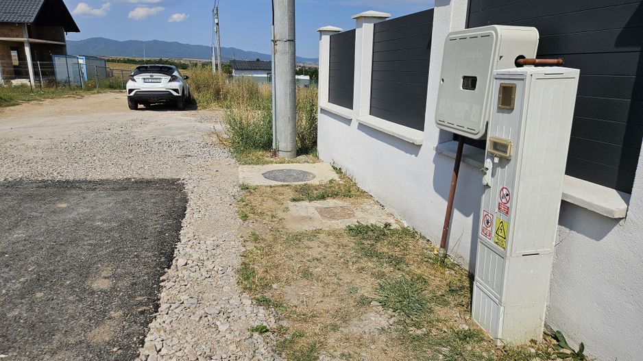 20min de Brasov teren cu toate utilitatile ,str Monumentului Feldioara, asfalt - Poză 5