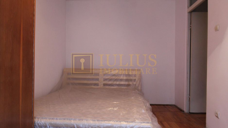 3camere, ideal pentru cei ce doresc sa renoveze de la zero un apartament. - Poză 13