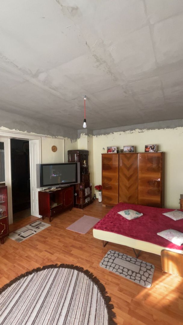 Casă de vanzare in unirea - Poză 14