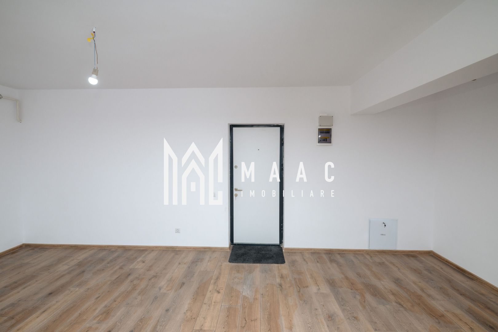 Apartament 3 camere | Bloc Nou | Zoo Valcea | Etaj 3 | 93MP - Poză 10