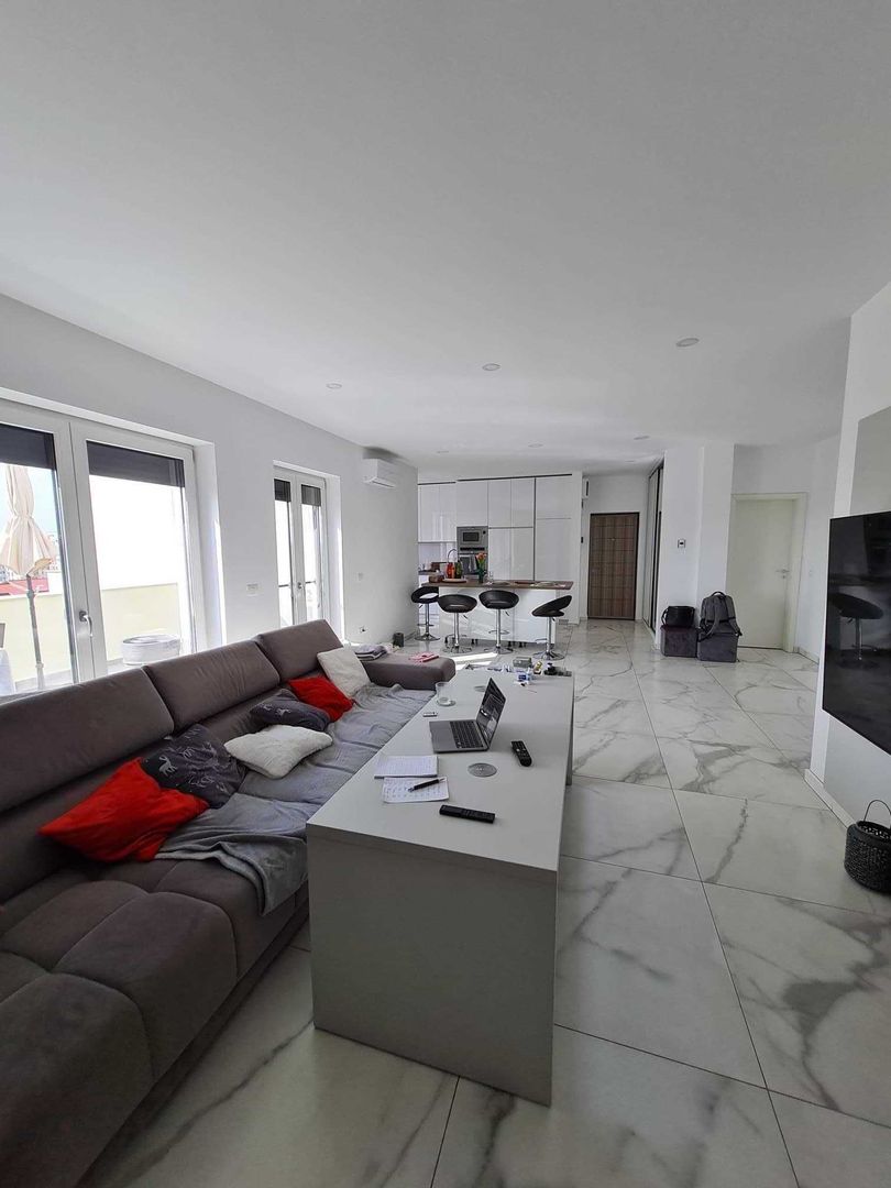 Pozitie de top in zona Calea Aradului - Poză 2